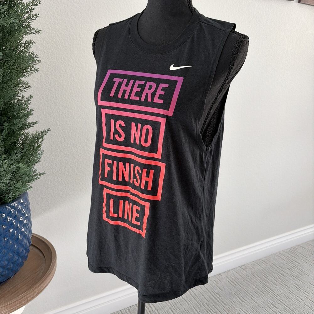 Nike There is No Finish Line Size Small Tank Top‎ Women's Size Small Loose Fit